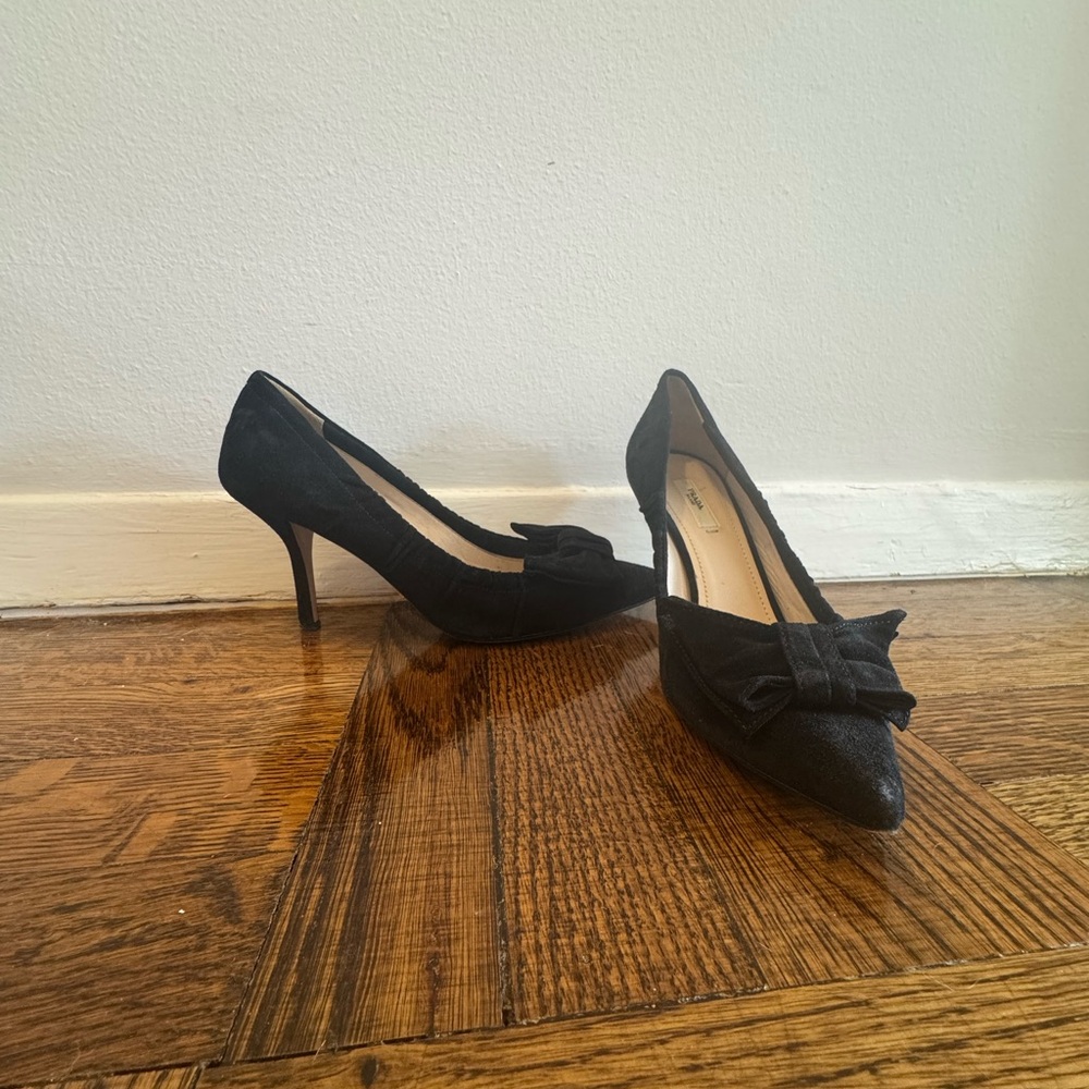 Prada Elegant Black Bow Heels